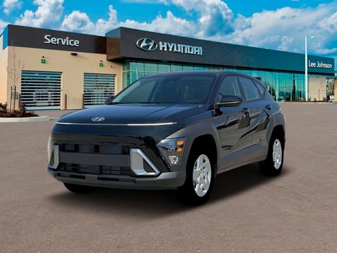 New 2026 Hyundai Kona SE image 1