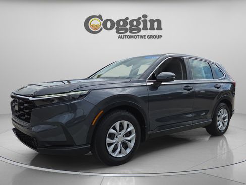 Used 2023 Honda CR-V LX image 1