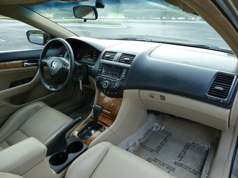 Used 2003 Honda Accord EX image 21