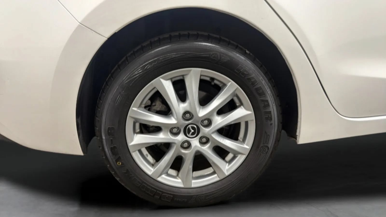 Used 2016 MAZDA MAZDA3 i Grand Touring FWD image 26
