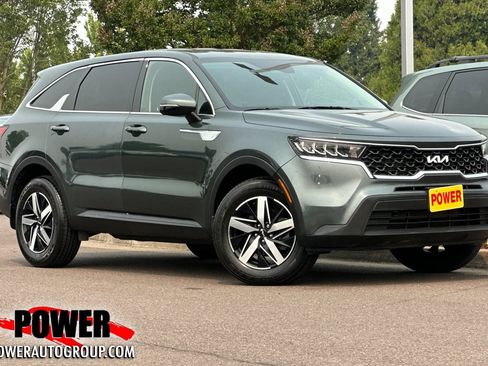 Used 2022 Kia Sorento LX AWD/4WD image 1
