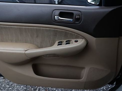 Used 2004 Honda Civic LX image 43