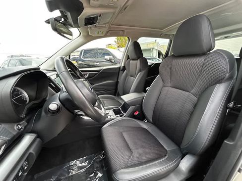 Used 2023 Subaru Forester Premium w/ Popular Package #2 AWD/4WD image 12