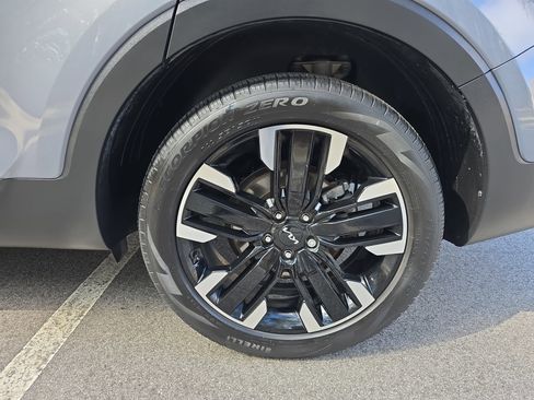 Used 2024 Kia Telluride SX image 36