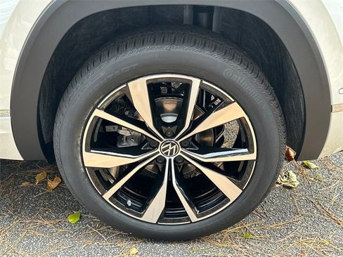 New 2026 Volkswagen Atlas Cross Sport SEL Premium R-Line image 20