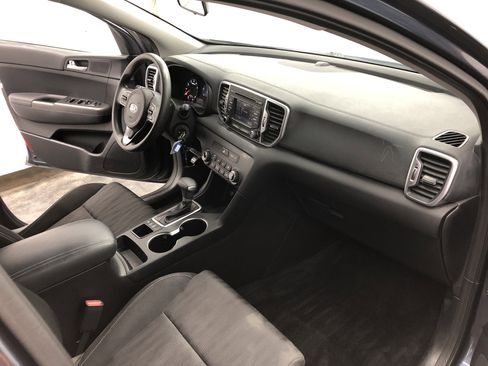 Used 2019 Kia Sportage LX image 13