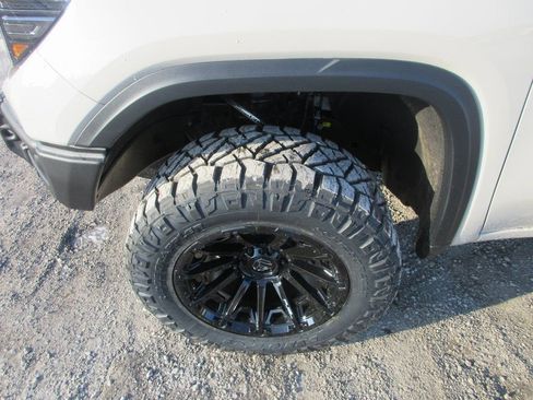 New 2026 GMC Sierra 1500 AT4X image 13