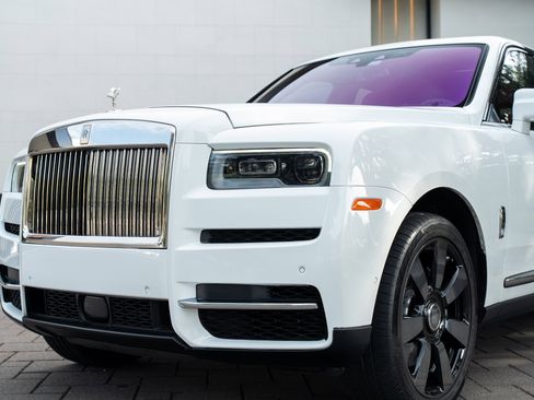 Certified 2023 Rolls-Royce Cullinan image 8
