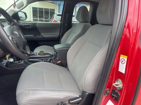 Used 2018 Toyota Tacoma SR w/ SR Convenience Package RWD image 13