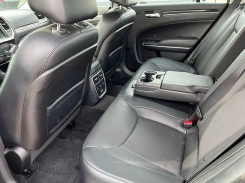 Used 2015 Chrysler 300 C w/ Light Group RWD image 7