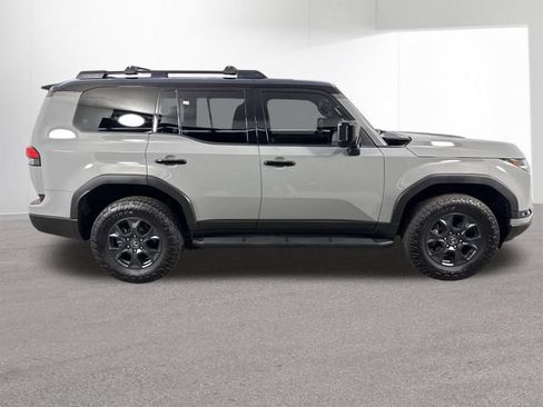 Used 2024 Lexus GX 550 AWD/4WD image 41