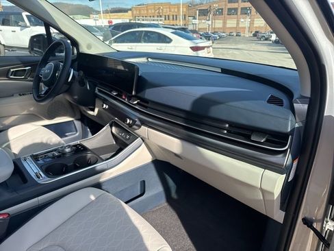 New 2026 Kia Carnival SX image 20