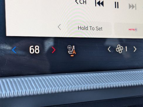 Used 2025 Ford Explorer ST-Line w/ ST-Line Street Pack image 27