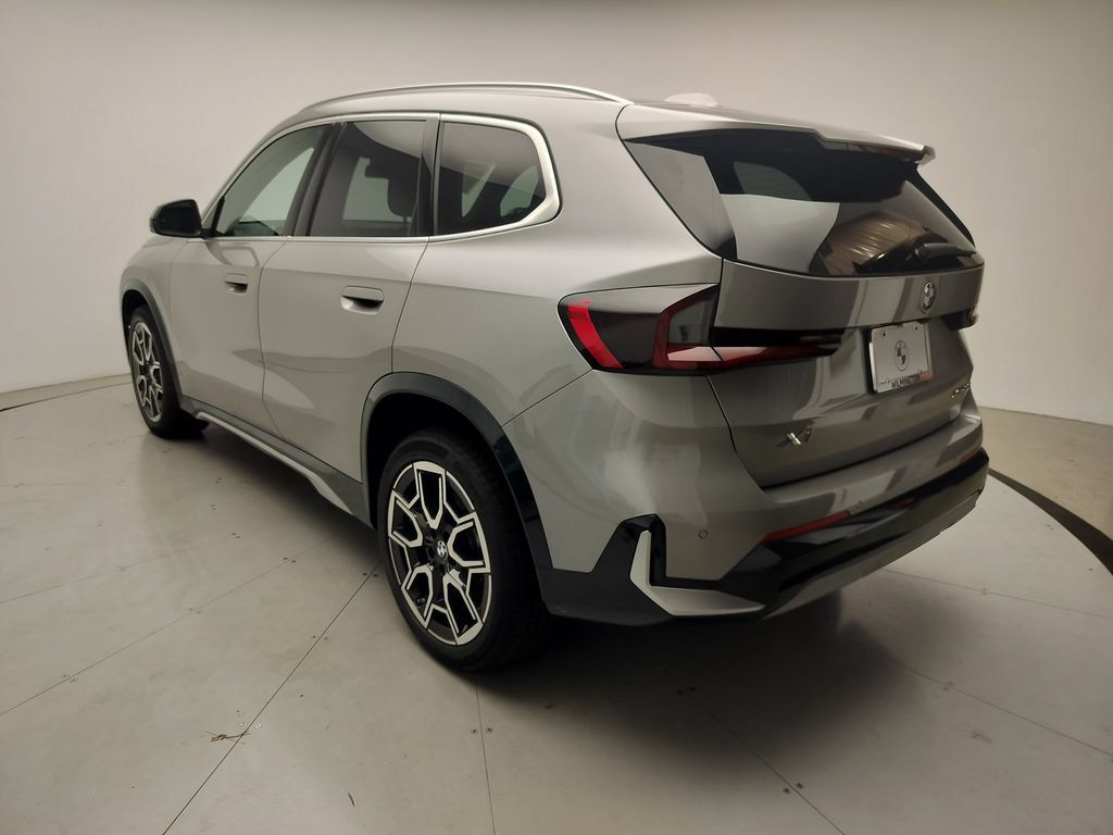 Certified 2026 BMW X1 xDrive28i AWD/4WD image 4