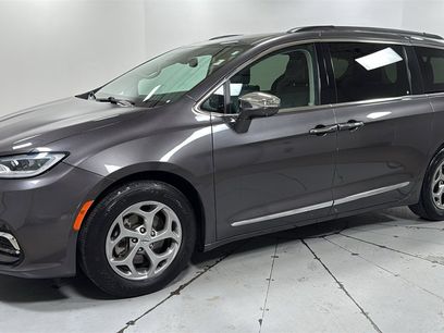 Used 2022 Chrysler Pacifica Limited