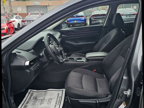 Used 2023 Nissan Altima 2.5 S image 7