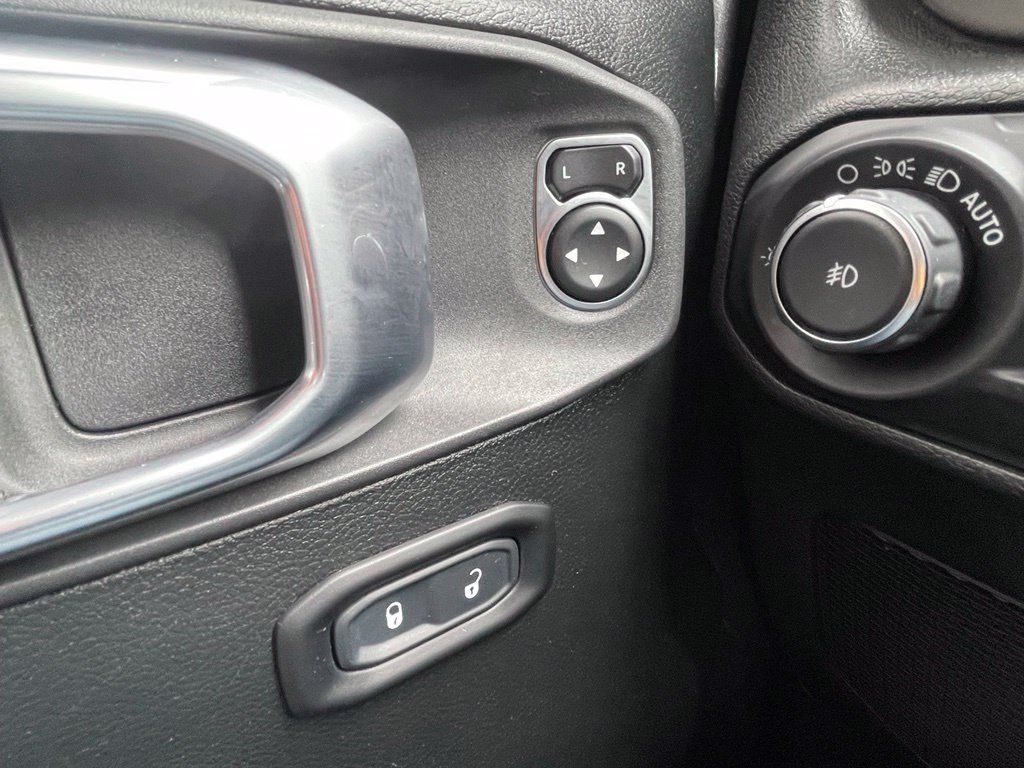 Used 2020 Jeep Wrangler Unlimited Sport AWD/4WD image 20