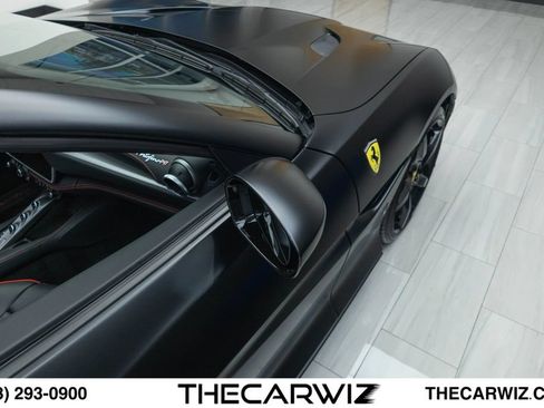 Used 2022 Ferrari Portofino M RWD image 32