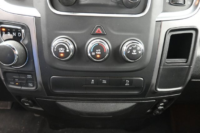 Used 2024 RAM 1500 Warlock AWD/4WD image 24