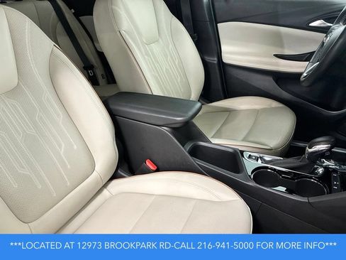 Used 2024 Buick Encore GX Avenir w/ Avenir Convenience Package FWD image 21