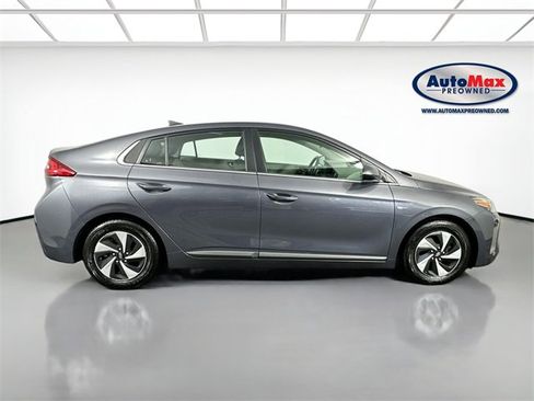 Used 2018 Hyundai Ioniq SEL image 5