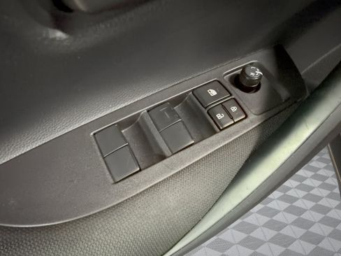 Used 2025 Toyota Corolla LE FWD image 15