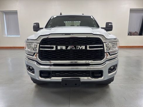 Used 2024 RAM 2500 Tradesman w/ Chrome Appearance Group AWD/4WD image 3