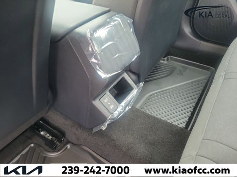 New 2026 Kia K4 FWD image 15