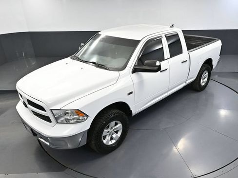 Used 2017 RAM 1500 Classic SLT AWD/4WD image 53