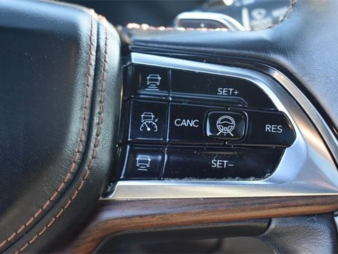 Used 2021 Jeep Grand Cherokee L Summit w/ Luxury Tech Group V image 35