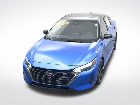 Used 2024 Nissan Sentra SR w/ SR Premium Package FWD image 32