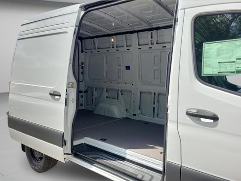 New 2025 Mercedes-Benz Sprinter 2500 image 23