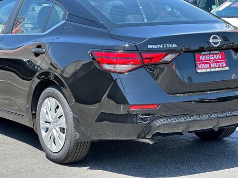 Used 2025 Nissan Sentra S FWD image 5