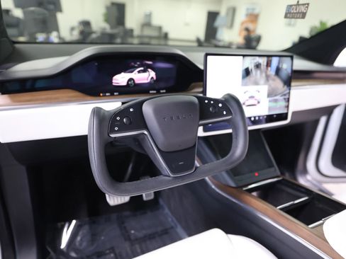 Used 2022 Tesla Model X AWD/4WD image 28