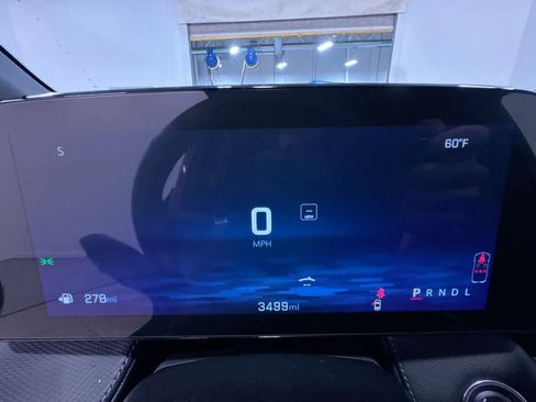 Used 2025 Chevrolet Equinox LT w/ Convenience Package II FWD image 21