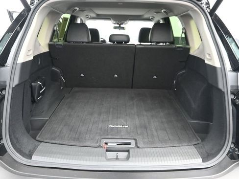 Used 2023 Nissan Rogue SV w/ SV Premium B Package FWD image 11