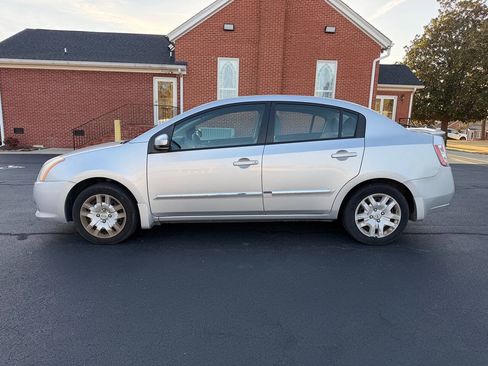 Used 2012 Nissan Sentra 2.0 S image 8