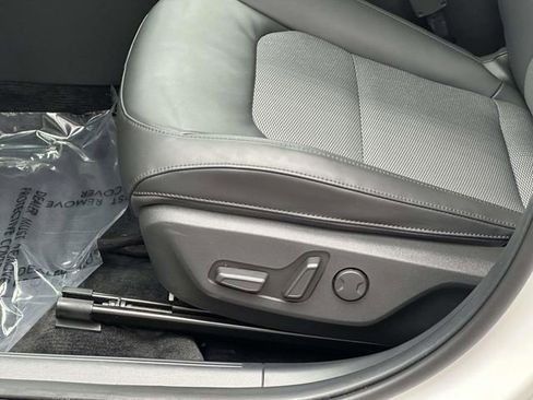 Used 2024 Kia Niro Wind image 18