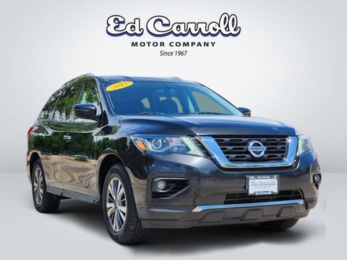 Used 2017 Nissan Pathfinder SV AWD/4WD image 3