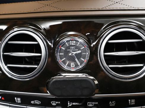 Used 2019 Mercedes-Benz Maybach S 560 4MATIC image 41