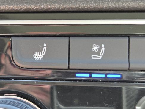 Used 2021 Volkswagen Atlas SEL Premium AWD/4WD image 6