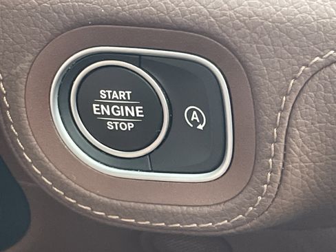 Certified 2024 Mercedes-Benz GLE 350 4MATIC image 30