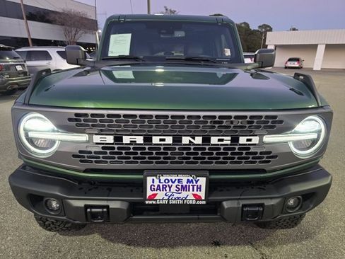 Certified 2025 Ford Bronco Badlands image 3