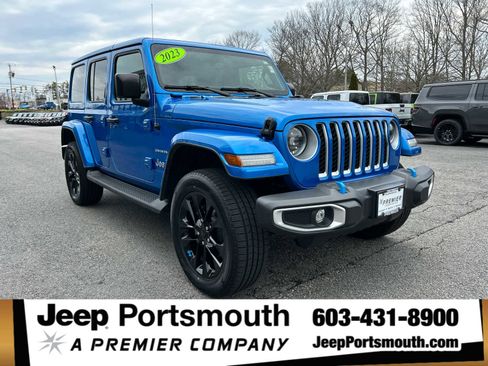 Used 2023 Jeep Wrangler Unlimited Sahara w/ Cold Weather Group AWD/4WD image 1