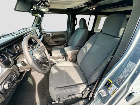 New 2025 Jeep Wrangler Sport S image 22