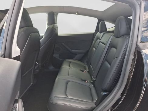 Used 2021 Tesla Model Y Long Range AWD/4WD image 10