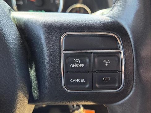 Used 2015 Jeep Wrangler Unlimited Rubicon w/ Connectivity Group AWD/4WD image 30