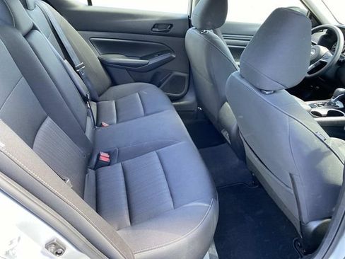 Used 2024 Nissan Altima 2.5 SV FWD image 25