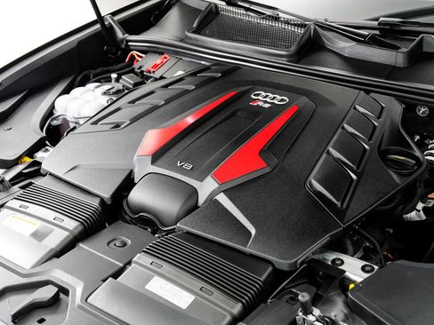 Certified 2026 Audi RS Q8 performance AWD/4WD image 27