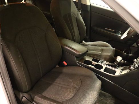 Used 2019 Kia Optima LX image 16